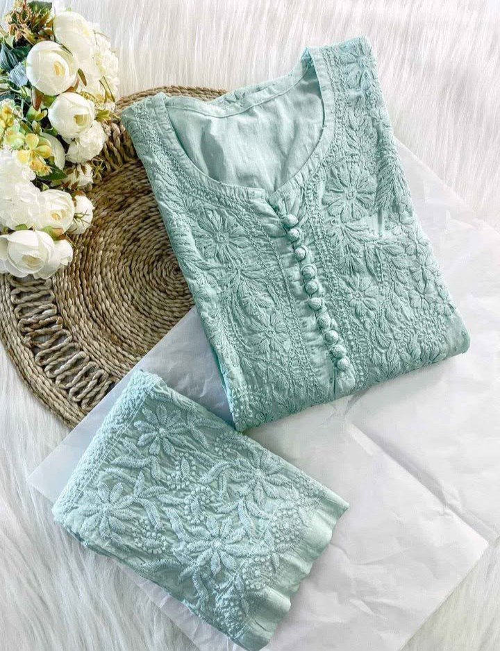 Pure Chikankari Kurti And Pant Set - Image 5