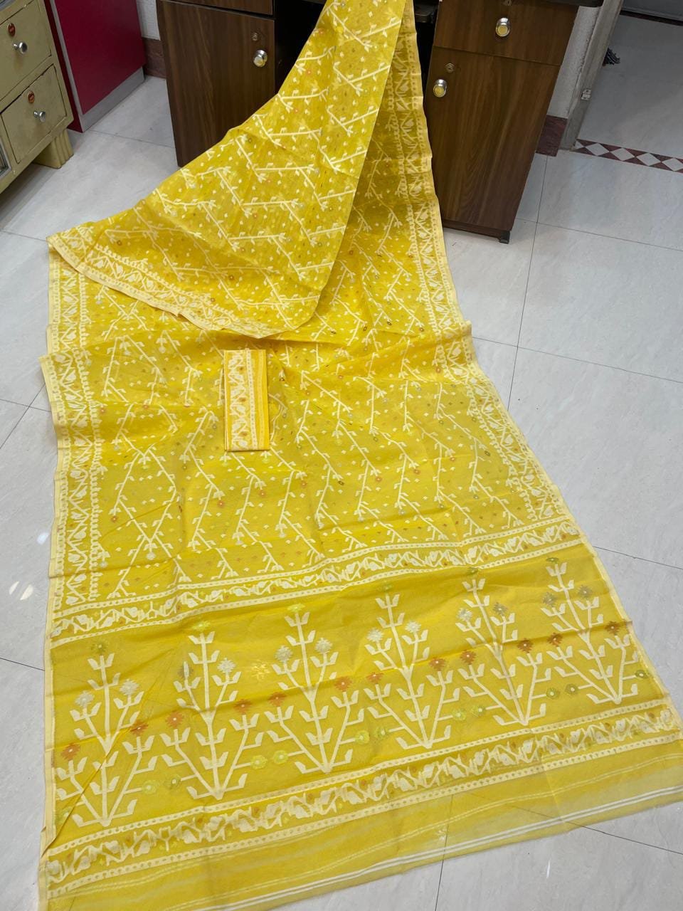 Resome Jamdani Saree - Image 11