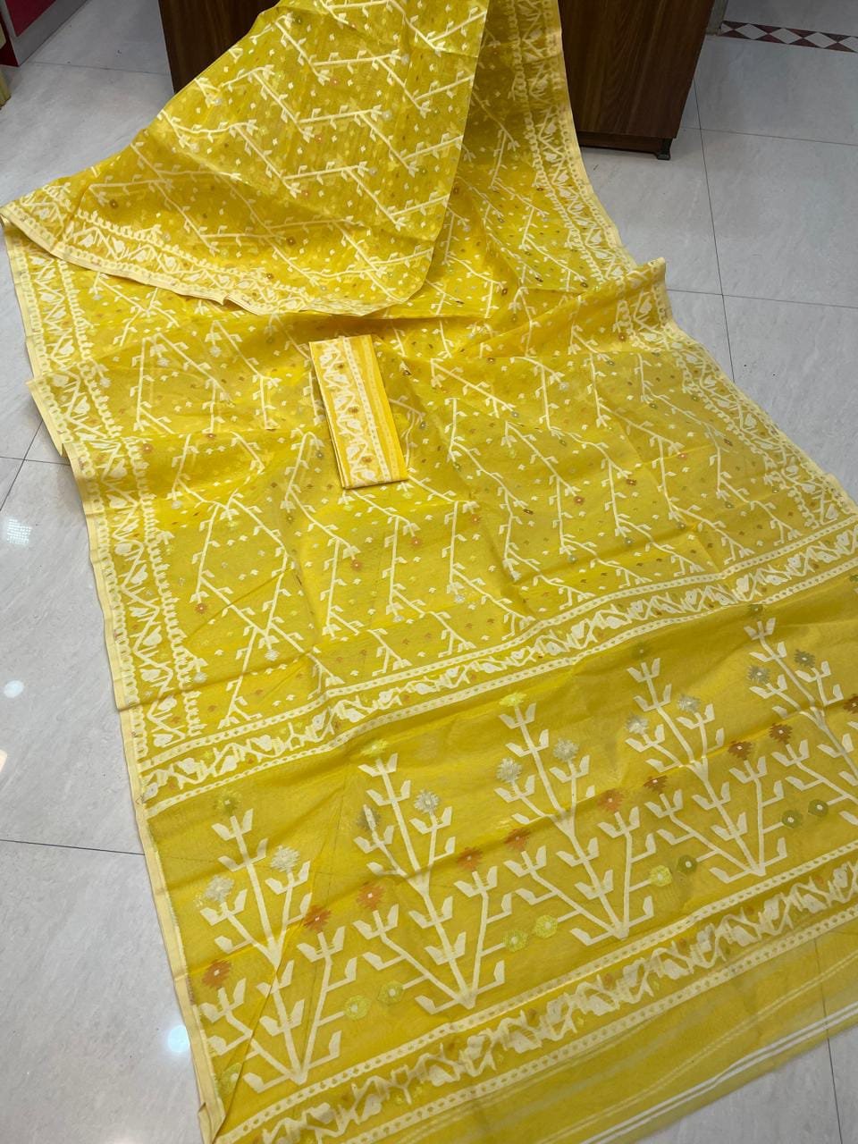 Resome Jamdani Saree - Image 3