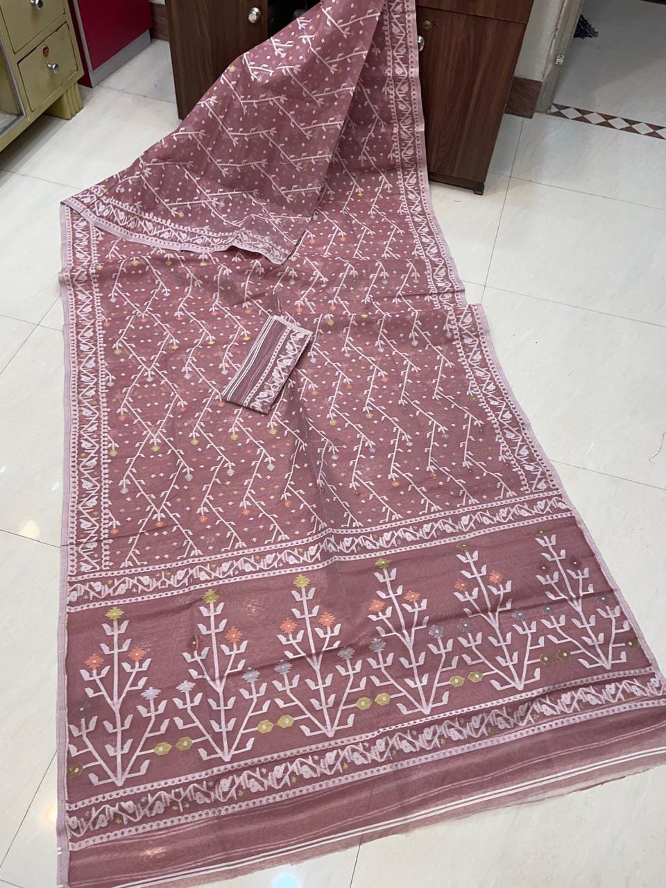 Resome Jamdani Saree - Image 18