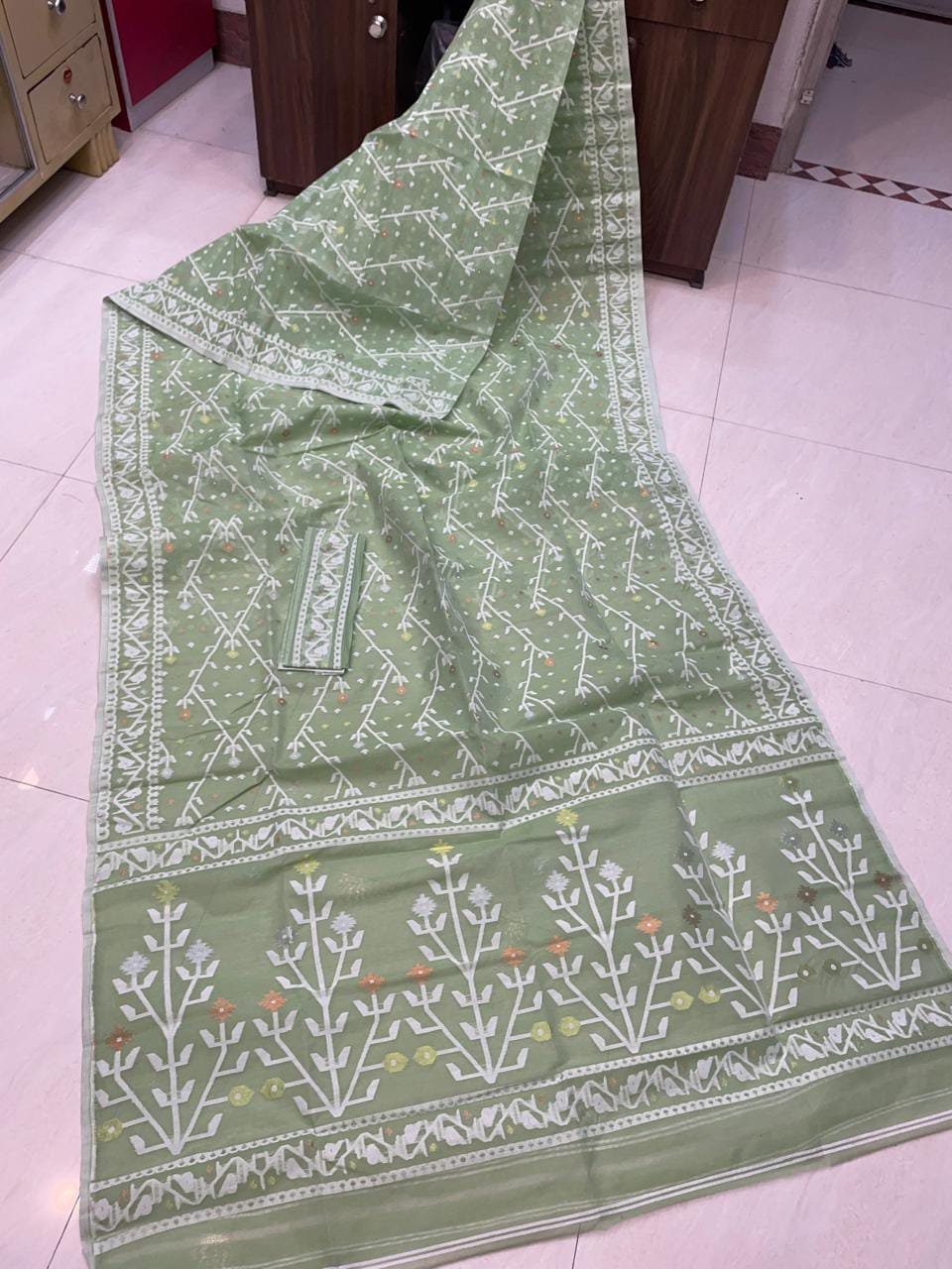 Resome Jamdani Saree - Image 17