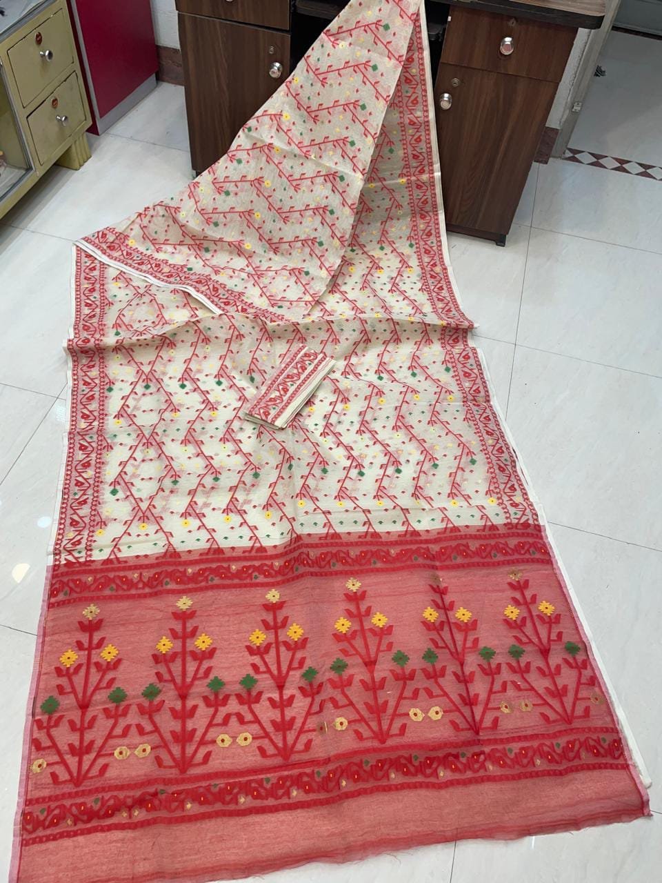 Resome Jamdani Saree