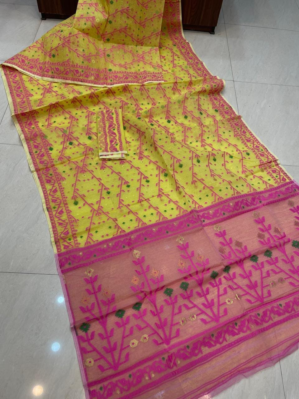 Resome Jamdani Saree - Image 16