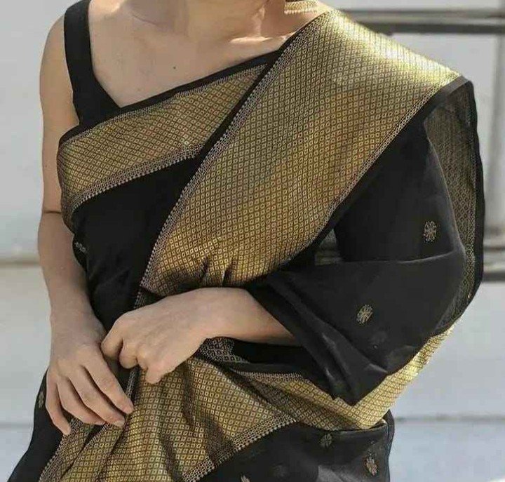 Pure Handloom Maheswari Cotton Silk Saree - Image 4